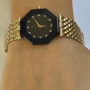 H. Stern 18k real solid gold Sapphire and Diamonds watch